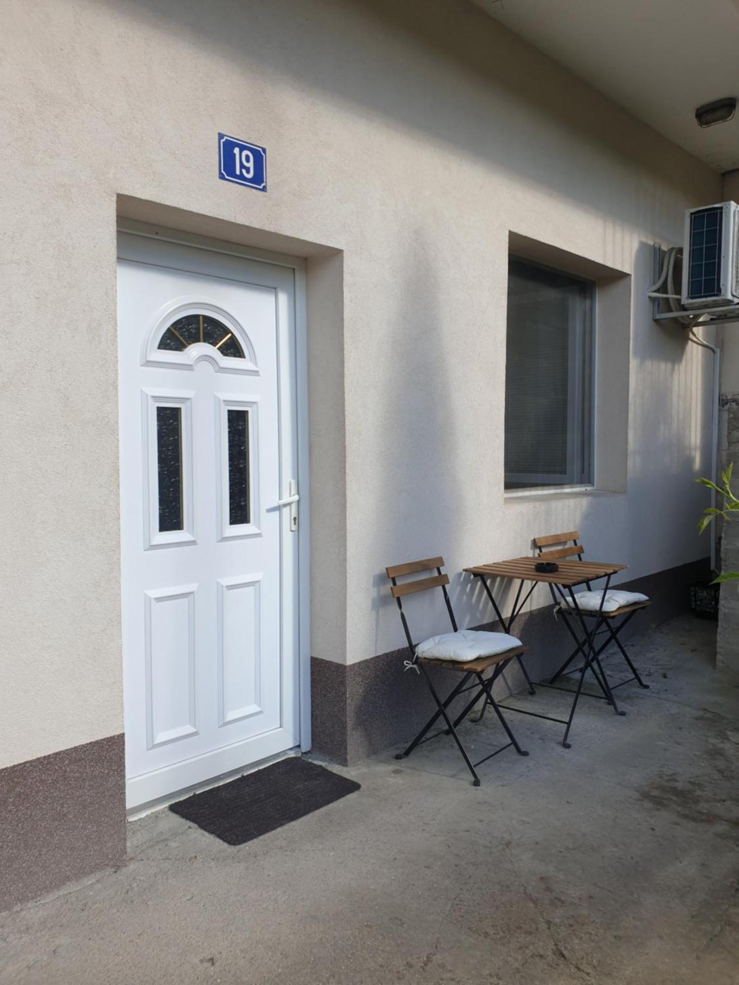 Novi Apartman 19 Foca Exterior foto